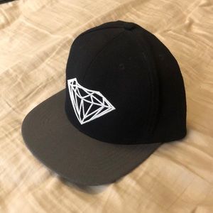 Diamond Supply Co. buckle back